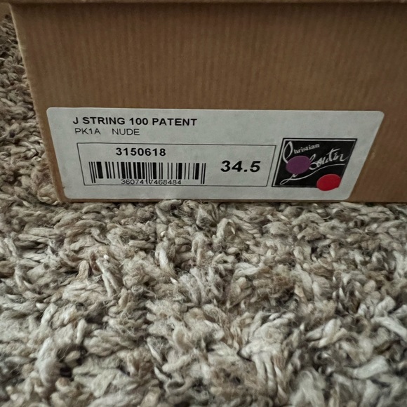 Red Bottom Heels - Picture 2 of 8